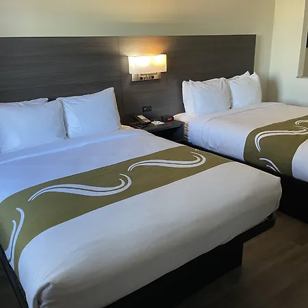 Quality Suites Tulsa I-44