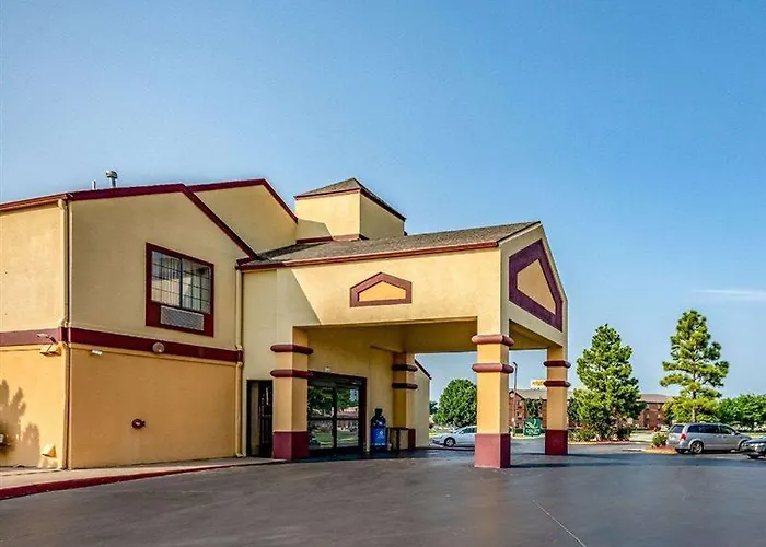 Quality I-44 Hotel 4*