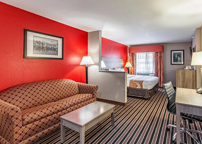Hotel Quality I-44 4*